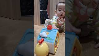 Baby cadden asyik bermain sendiri habis mandi shortsvideo [upl. by Jelle]