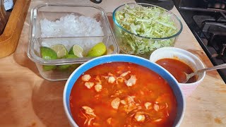 pozole rojo de pollo comida casera pozolerojo [upl. by Ynnot]