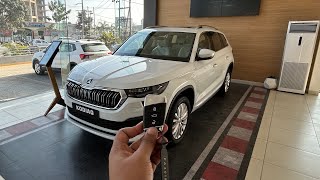 इसके आगे FORTUNER शर्मा जाए😂 New 2024 Skoda Kodiaq LampK😍 Full Detailed Review In Hindi [upl. by Adachi]