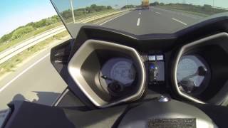 Yamaha xmax 250 Acceleration And Top Speed 2014 [upl. by Rifkin56]