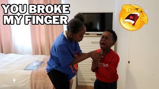 SISTER ACCIDENTLY BREAKS BROTHERS FINGER [upl. by Lynette110]