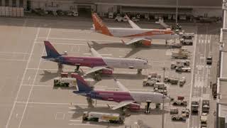 A unique spotting perspective of London Luton Airport [upl. by Arch661]