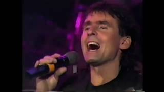 THE MONKEES  DAYDREAM BELIEVER  LIVE 1989 [upl. by Eniluap868]