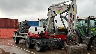 Rijplaten opstapelen met de mobiele kraan  Takeuchi tb295w [upl. by Elreath]