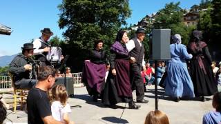 Danse Monfarine Piémontaise Accordeon Valloire Valmeinier Traina Patin Lionel Belluard Arthur [upl. by Eirelav405]