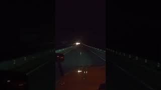 Captan el momento en que intentaron asaltar al conductor de un trailer en la autopistaPueblaOrizaba [upl. by Jehial917]