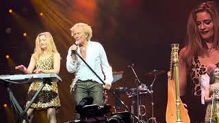 Rod Stewart  Maggie May  Live in Sydney [upl. by Greyson]