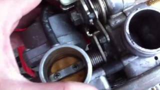 Tuning my Yamaha YDIS carb [upl. by Onirefez]