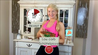 🍕 Low carb Schüttelpizza ohne Boden I 10 Minuten Rezept für leckere Pizzaschnitten 😍 [upl. by Wie]