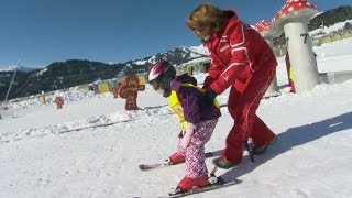 Kinderen leren skiën Nederlands [upl. by Naynek]