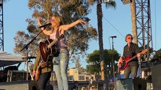 Sheryl Crow “Everyday Is a Winding Road” BeachLife Festival 5152022 [upl. by Frasquito]