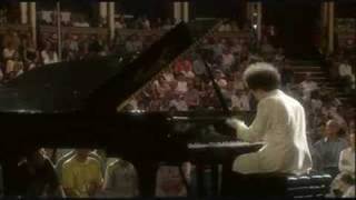 Evgeny Kissin practising La campanella and performing it [upl. by Rivi911]