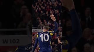 When Van Persie Was Applauded After Scoring AGAINST United 👏🤯 [upl. by Modern]