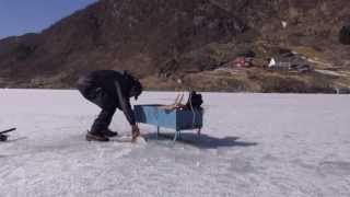 Isfiske med fiskekjelke i Masfjorden [upl. by Allerim]