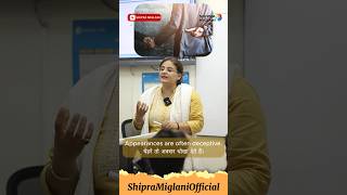 Deceptive meaning  Hindi English Translation  Spoken English  english vocabulary shorts ias [upl. by Shermy]