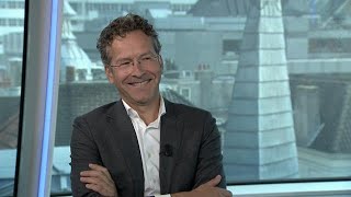 Lezen of zingen zo ontspande Dijsselbloem na een zware Eurogroep [upl. by Osrock622]