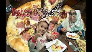 Meatzza Carbonara Menu Baru Pizza Hut edisi Juli 2019 [upl. by Tegan430]