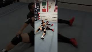 El Maestro Kaos going hold for hold with the beginner class santinobros [upl. by Wobniar]