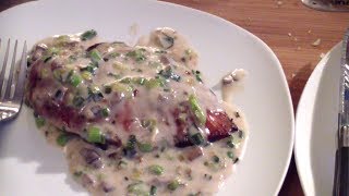 Poitrines de poulet sauce champignons et oignons verts [upl. by Wally]