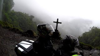 Estrada da morte com chuva Bolívia acha que é fácil vem para cá [upl. by Zilevi]