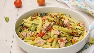 Insalata di pasta pesto e tonno con verdure grigliate  Ricette che Passione [upl. by Maisel]