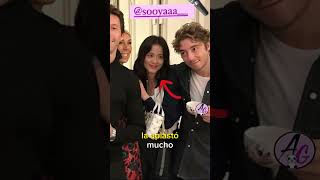 Jisoo prefiere el abrazo de Robert Pattinson que al hijo de Mathilde Favier [upl. by Anitrebla]