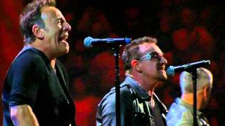 U2 amp Bruce Springsteen  I Still Havent Found What Im Looking For live at Madison Square Garden [upl. by Linis146]