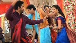 Behind The Scenes  Masti On the Sets Of Iss Pyaar Ko Kya Naam DoonEk Baar Phir [upl. by Floris]