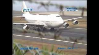 Aeroporto da MADEIRA FUNCHAL landings takeoffs Boeing747200 Boeing777 [upl. by Oberstone772]