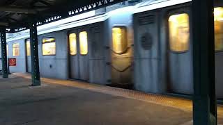 R142 and R142A 4 Train action at Mosholu Parkway [upl. by Willa]