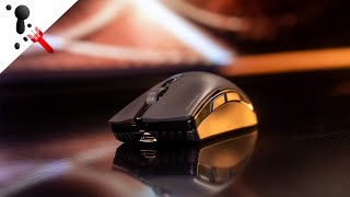 Underrated large mouse Corsair Sabre RGB Pro and Wireless Review [upl. by Ydnes]