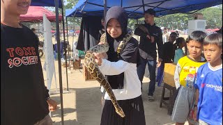 Jalan ke Car Free Day Kota Bukittinggi  Papa Takut Pegang Ular Main Sepeda dan Beli Kura kura [upl. by Atibat]