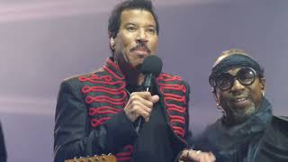 Lionel Richie  Lytham Festival 010723 singing Dancing on the ceiling [upl. by Arev]