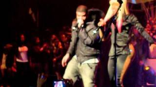 NICKI MINAJ FEAT DRAKE MOMENT 4 LIFE LIVE [upl. by Haraz]