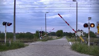 Spoorwegovergang Sochaczew PL  Railroad crossing  Przejazd kolejowy [upl. by Anilad]