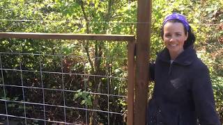 DIY tutorial on how to make a hog wire or utility panel fence using a dado [upl. by Eille]