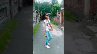 chittiyaan kalaiyaan shorts chittiyaankalaiyaan youtubeshorts bollywood reels trending dance [upl. by Imalda274]