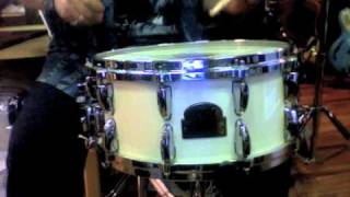 Pearl DC1465 Dennis Chambers Signature Snare [upl. by Ueihtam]