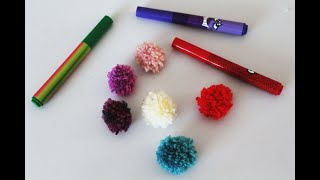 Jak zrobić pomponiki z włóczki na widelcu How to make easy yarn pom poms [upl. by Laetitia547]