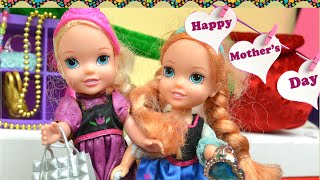 Anna and Elsa Toddlers Mothers Day Gift at Barbies Store  Ep 56  Toys In Action [upl. by Tempa]