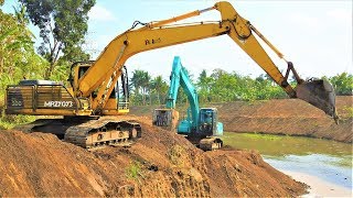 Excavators Excavating Dirt Kobelco SK200 Komatsu PC200 XCMG XE215C [upl. by Acceb]