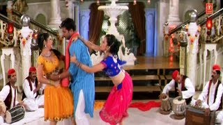 Namkeen Jawani Ke Namak Tani Khaala Ho  Hot Bhojpuri Item Song [upl. by Uzziel977]