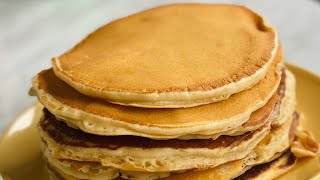 LA RECETTE DES PANCAKES AMÉRICAINS TRÈS MOELLEUX fluffy Facile et rapide  deli cuisine [upl. by Leikeze]