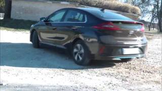 Videoteszt Hyundai Ioniq Hybrid [upl. by Yorke]