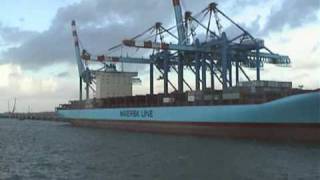 MS quotCORNELIUS MAERSK quot und MS quotGUNVOR MAERSKquot [upl. by Apul]