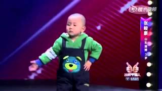 Jet Li Surprised By a 3 Years Old Chinese boy Dancing  HD [upl. by Morrill]