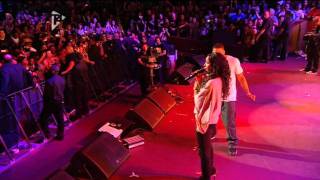 Nelly ft Kelly Rowland  Dilemma Live  Orange Rockcorps 2009 [upl. by Lenora757]