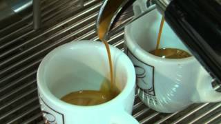 Tutorial técnicas de Barista para preparar un buen café [upl. by Ramsa]