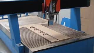 Fresadora router CNC para madera de 4 ejes BPF2030  MAQUINARIA INTERNACIONAL [upl. by Eseeryt]