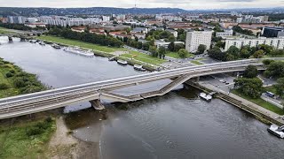 Allemagne  un pont seffondre en pleine nuit sans faire de victime à Dresde [upl. by Shana]